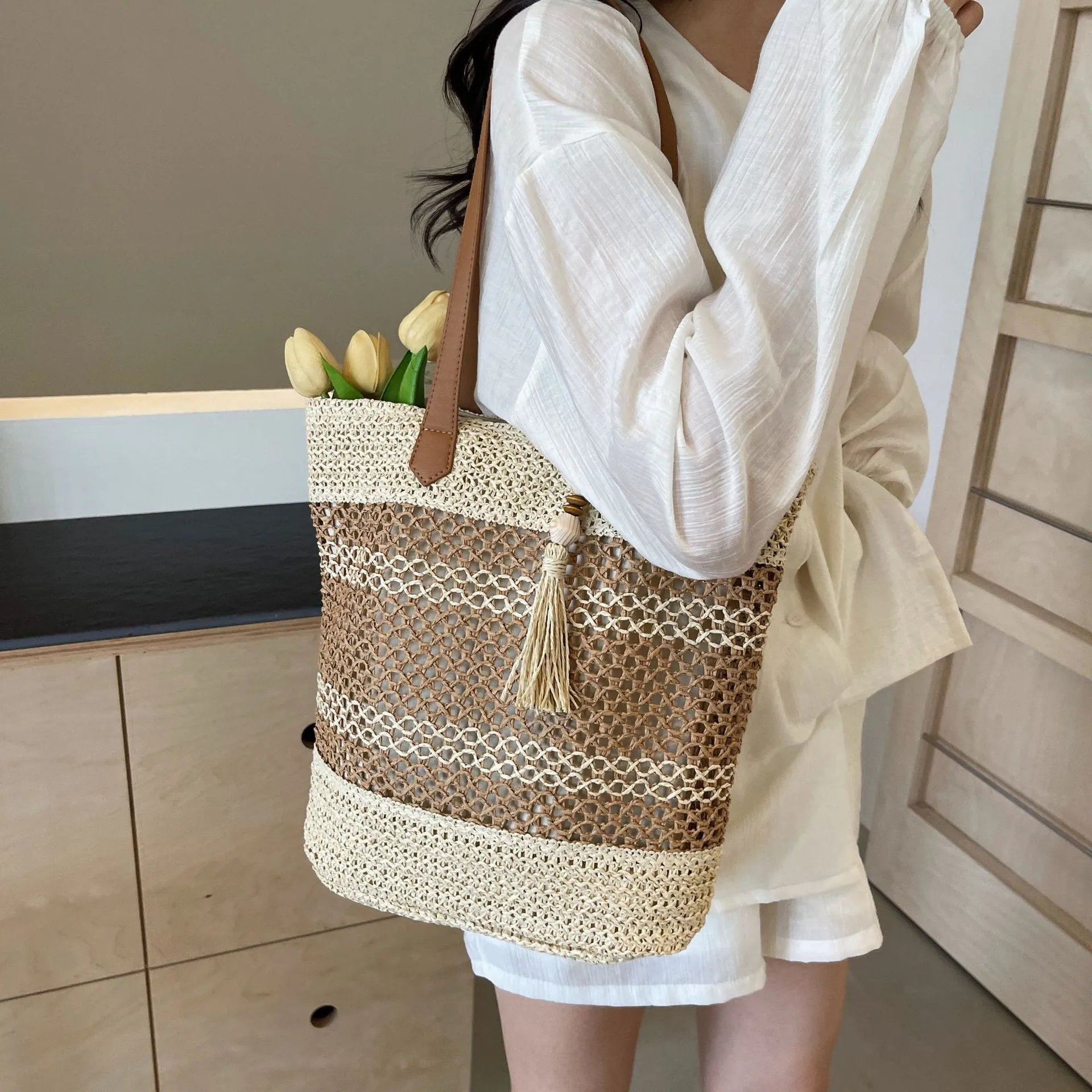 Fashion Stripe Straw Shoulder Bags