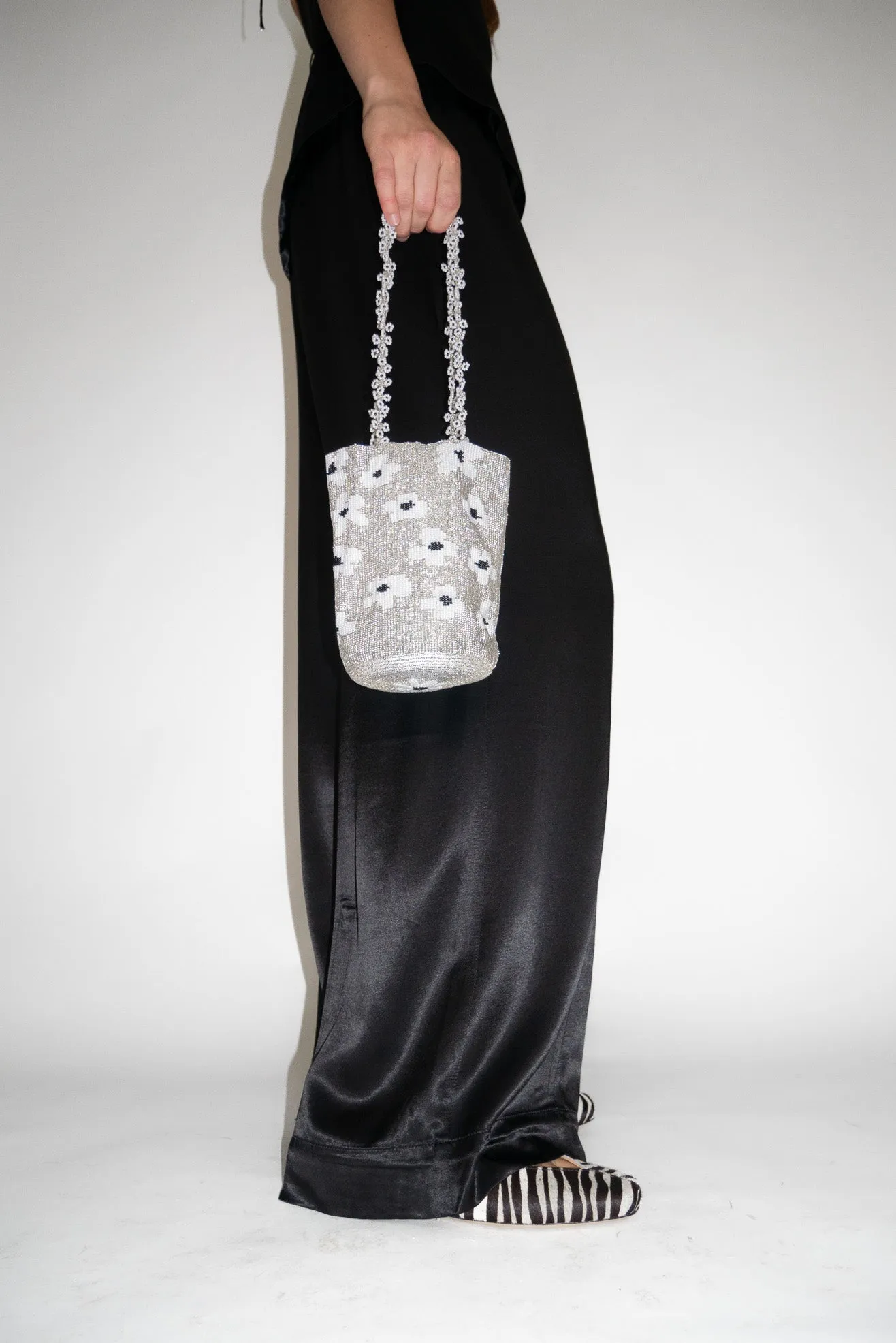 PURA UTZ, Beaded Flower Dream, Silver