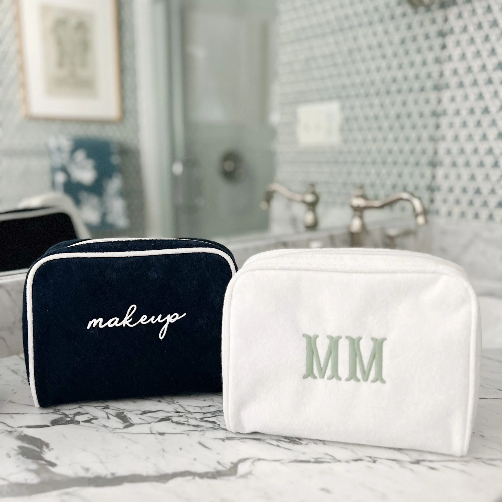 Small Signature Toiletry Bag